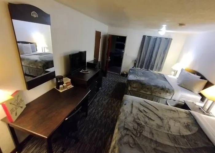 Hotel 2 Queen Beds Hotel Room 126 Wi-Fi Booking