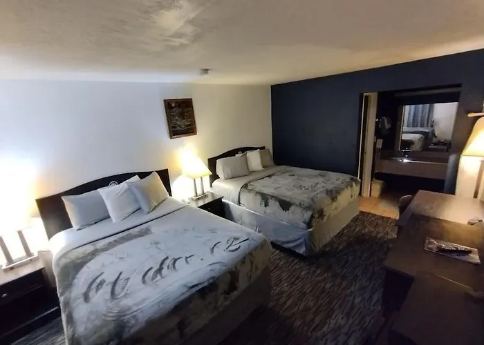 Hotel 2 Queen Beds Hotel Room 126 Wi-Fi Booking